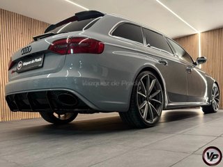 Audi RS4 Avant 4.2 FSI quattro 331 kW (450 CV)