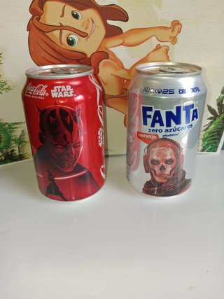 2 Latas frikis de Coca-Cola Star Wars y Fanta Xbox