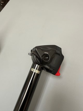 Tija Rock Shox AXS 150mm 31.6
