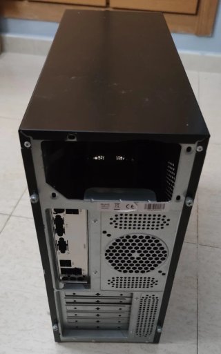 Caja ordenador + Fuente alimentación