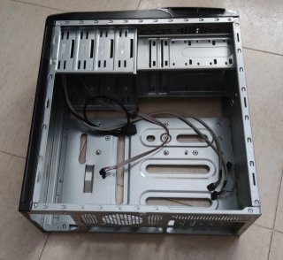 Caja ordenador + Fuente alimentación