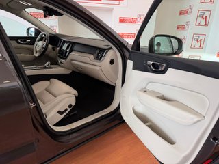 Volvo XC60 2021