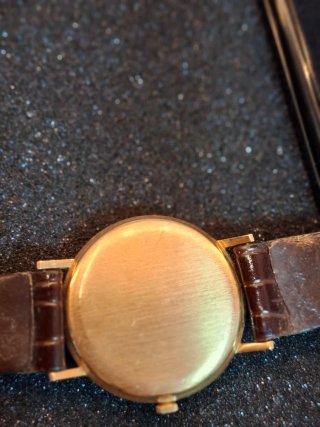 Reloj Longines de oro de 24k atencion