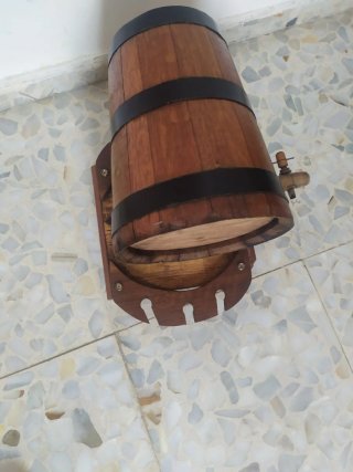 Barrica de madera para vino