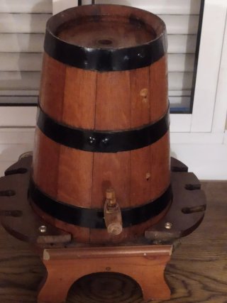 Barrica de madera para vino