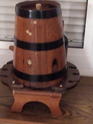 Barrica de madera para vino