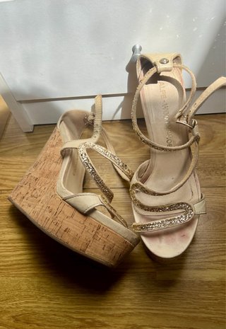 Sandalias Alpe Plataforma Piel Beige y Dorado