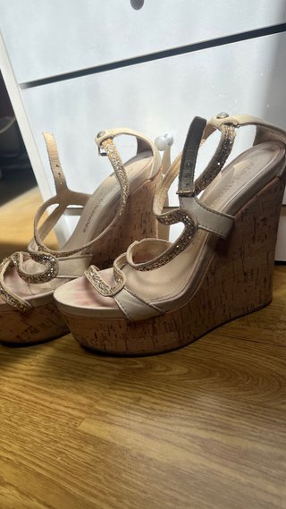 Sandalias Alpe Plataforma Piel Beige y Dorado