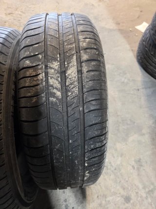 Neumáticos de coche 185/55 R15 de marca