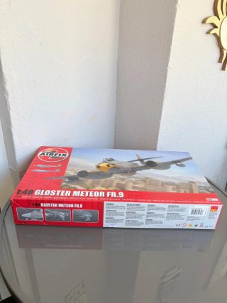 Maqueta Airfix Gloster Meteor FR.9 1:48 Nueva
