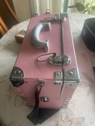 Baúl de maquillaje rosa