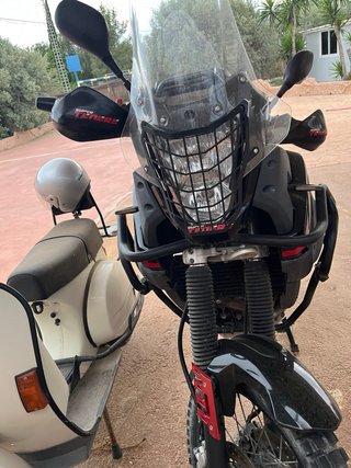 Yamaha XT 660 Adventure Negra/Roja