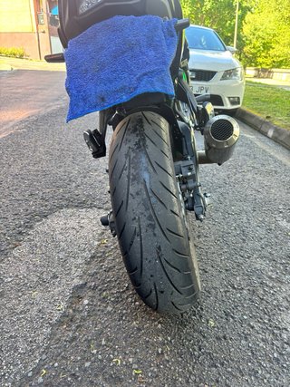 Kawasaki Z650 2023 Negra y Verde