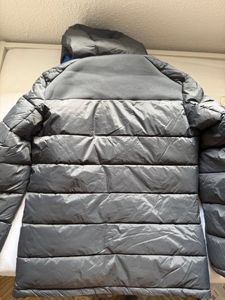 Chaqueta Canadian Peak Gris con etiqueta