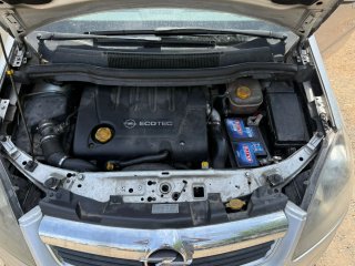 Opel Zafira 2007 98.000KM SOLO