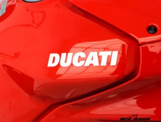 DUCATI STREETFIGHTER V4