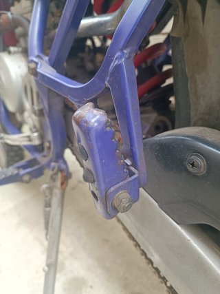 Asiento y estriberas Derbi Senda