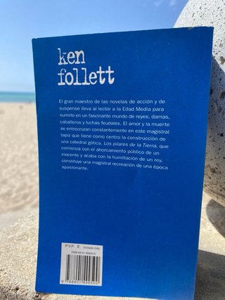LOS PILARES DE LA TIERRA DE KEN FOLLET