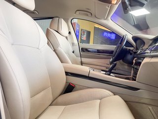 BMW 750i