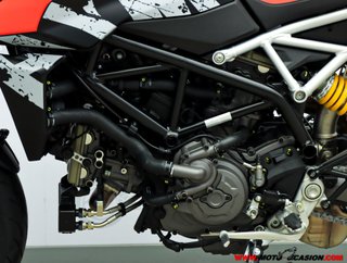 DUCATI HYPERMOTARD 950 RVE -GARANTÍA OFICIAL-