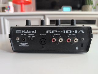 Roland SP-404A Sampler