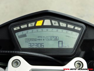 DUCATI HYPERSTRADA ¿A2?