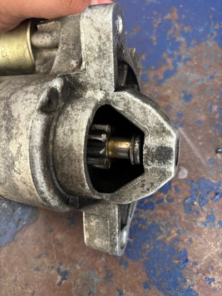 Motor de arranque Bosch F000 AL1 527