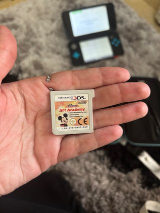Nintendo 2DS XL con +60 juegos