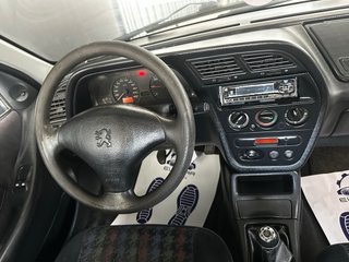 Peugeot 306