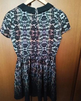 Vestido Topshop floral manga corta