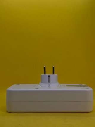 Regleta  de pared Múltiple USB y Luz