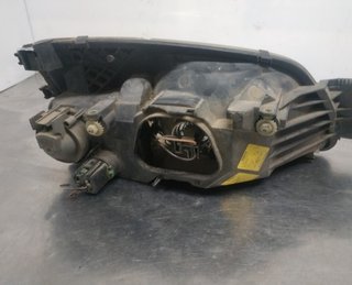 Ford 441243 0301173305 faro fiesta berlina (dx)