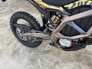 Surron UltraBee 2025 SIN MATRICULAR