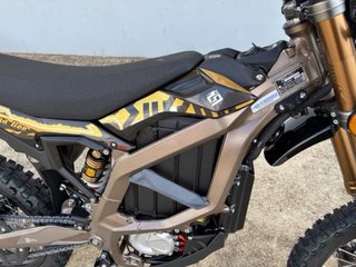 Surron UltraBee 2025 SIN MATRICULAR