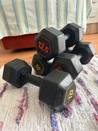 Mancuernas Corenth 12.5kg y 10kg Hexagonales