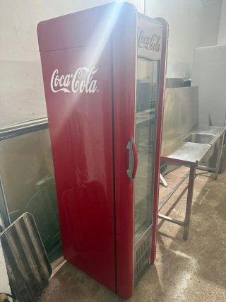 Nevera Coca-Cola Roja