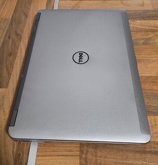 Ordenador portátil Dell INTEL ICORE 5 , 8RAM