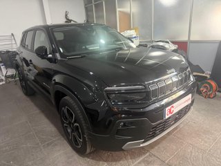 Jeep Avenger 2025 summit