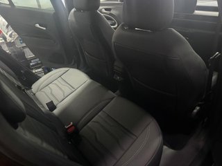Jeep Avenger 2025 summit