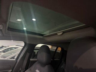 Jeep Avenger 2025 summit