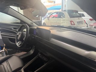 Jeep Avenger 2025 summit