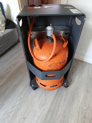 Estufa Gas Butano Plegable Mercator Negra