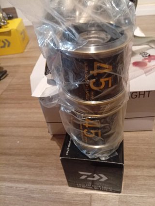 Tres carretes daiwa