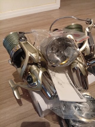 Tres carretes daiwa
