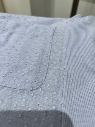 Camisa mango (violeta) color azul claro mujer