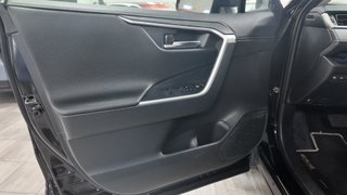 TOYOTA Rav4 2.5l 220H Luxury