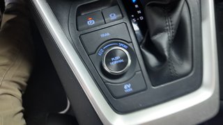 TOYOTA Rav4 2.5l 220H Luxury