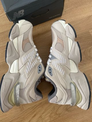 Zapatillas New Balance 9060 Beige/Gris