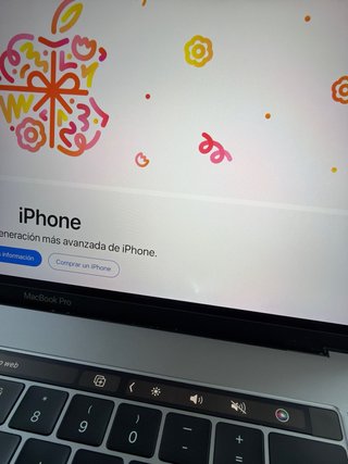 MacBook Pro 15 2019 i7 16GB RAM 256GB SSD