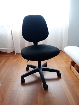 Silla de escritorio negra